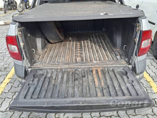 2016 VOLKSWAGEN SAVEIRO CD 