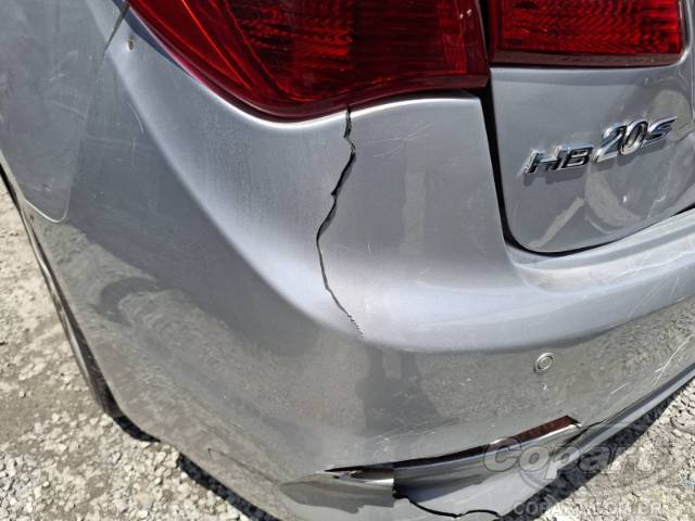 2016 HYUNDAI HB20S 