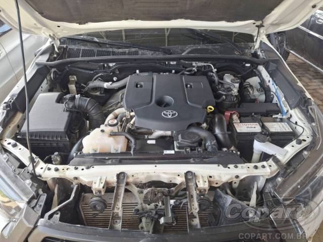 2024 TOYOTA HILUX CD 