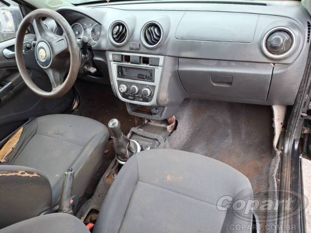 2013 VOLKSWAGEN SAVEIRO CE 