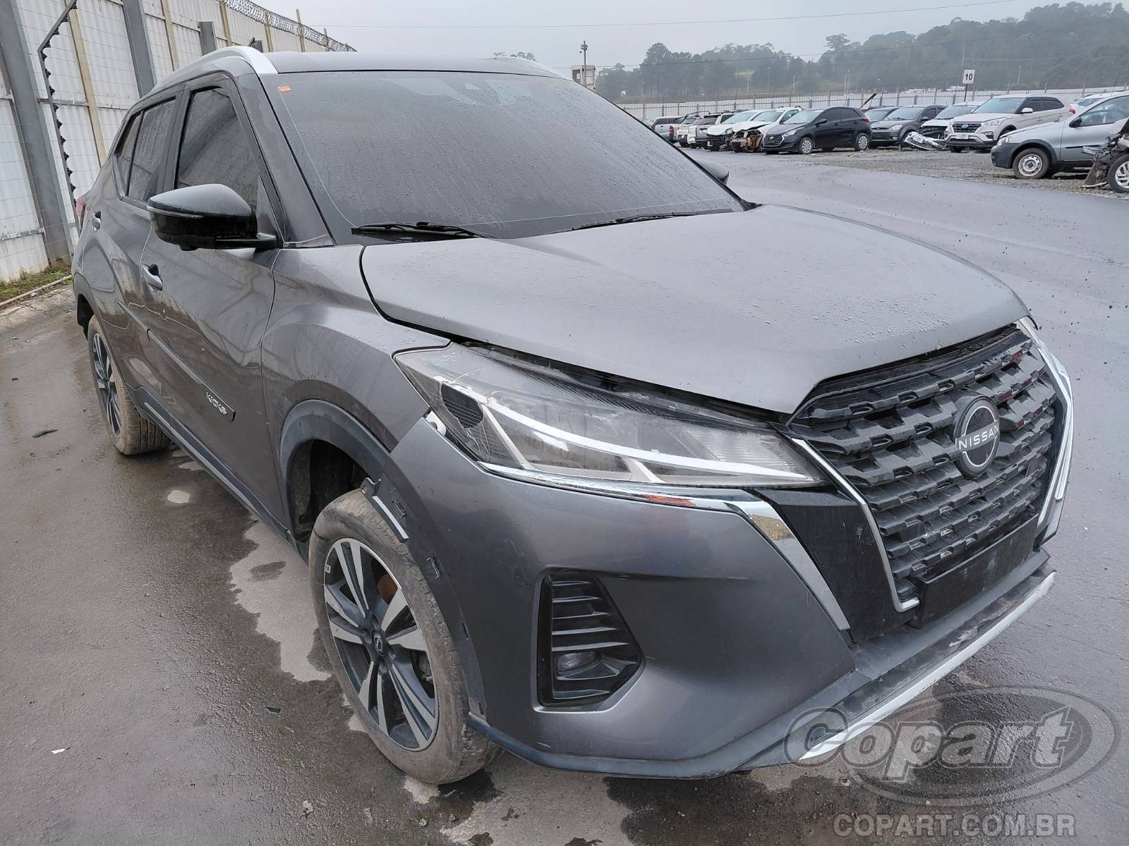 2024 NISSAN KICKS