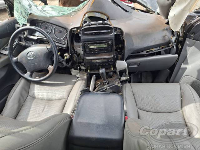 2009 TOYOTA LAND CRUISER 