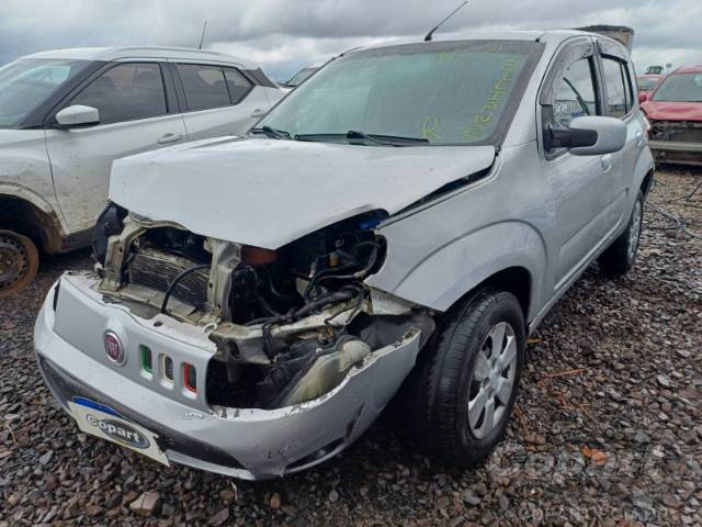 2015 FIAT UNO 