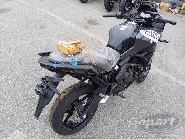 2025 KAWASAKI VERSYS 