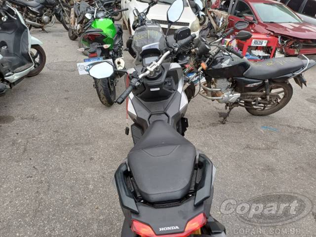 2025 HONDA ADV 