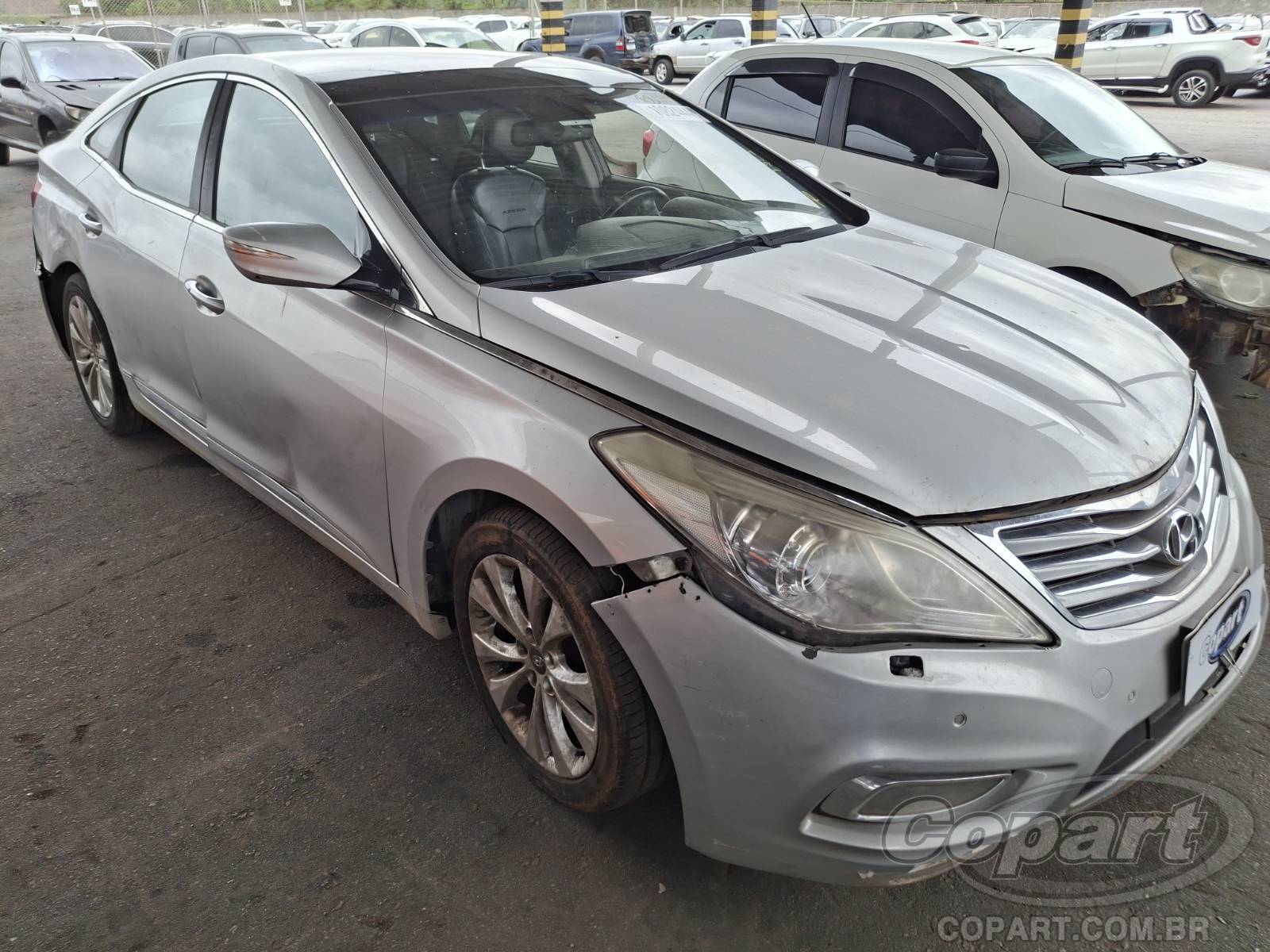 Veículo Hyundai Azera Hyundai Azera 3.0 V6 2013 Colisão 2013 em leilão