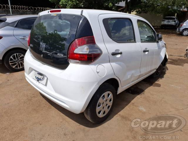 2017 FIAT MOBI 
