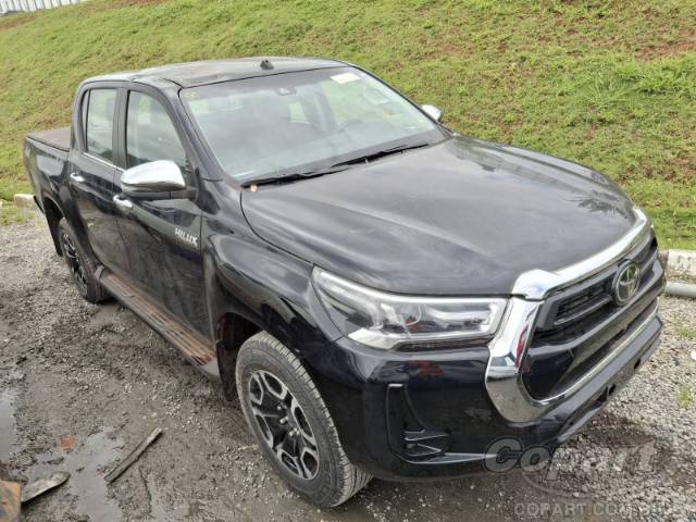 2025 TOYOTA HILUX CD 
