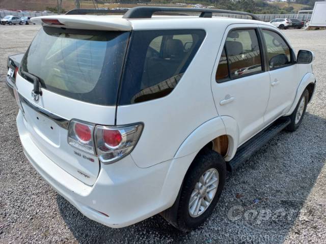 2015 TOYOTA HILUX SW4 