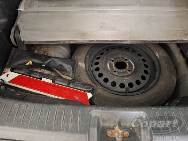 2010 NISSAN GRAND LIVINA 