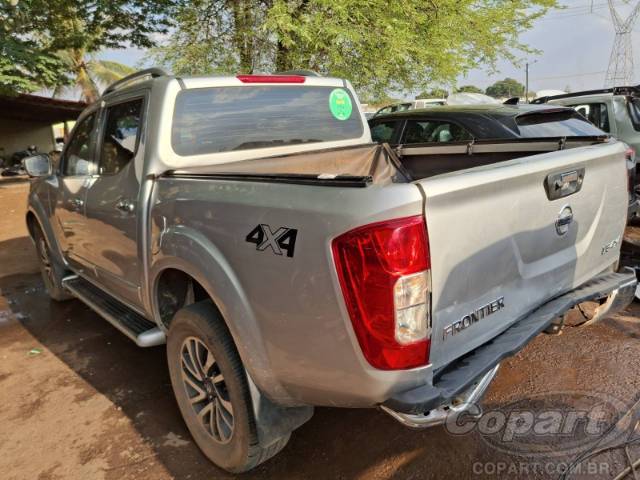 2021 NISSAN FRONTIER CD 