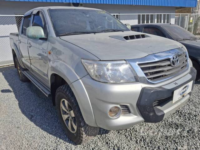 2013 TOYOTA HILUX CD 