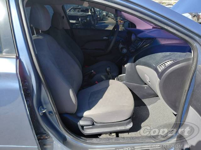 2016 HYUNDAI HB20S 