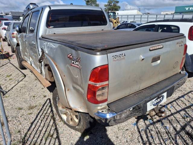 2012 TOYOTA HILUX CD 