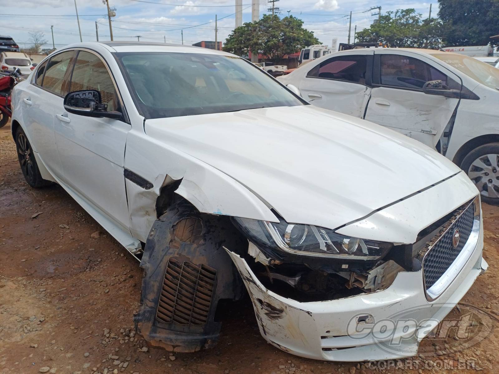 2016 JAGUAR XE