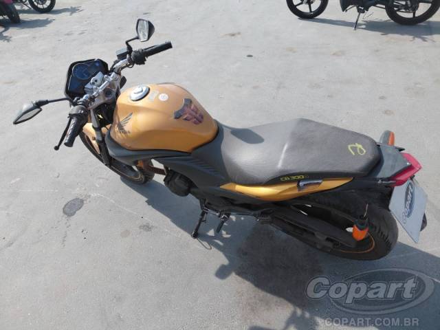 2010 HONDA CB 300 