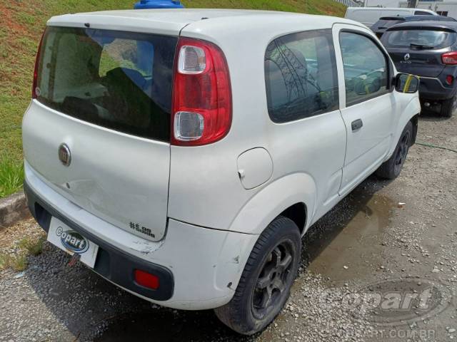 2015 FIAT UNO 