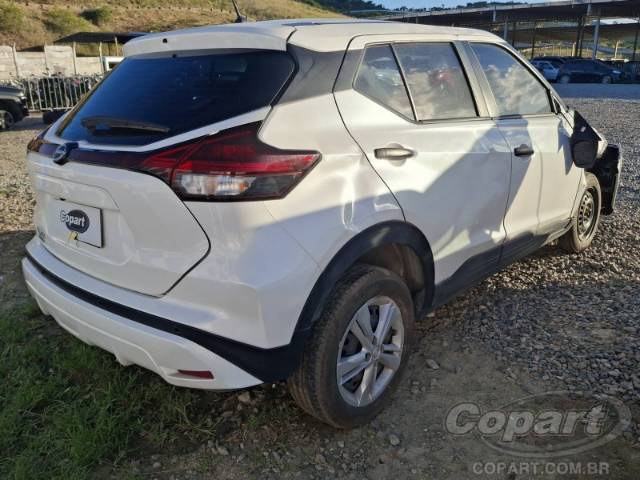 2025 NISSAN Kicks Play 