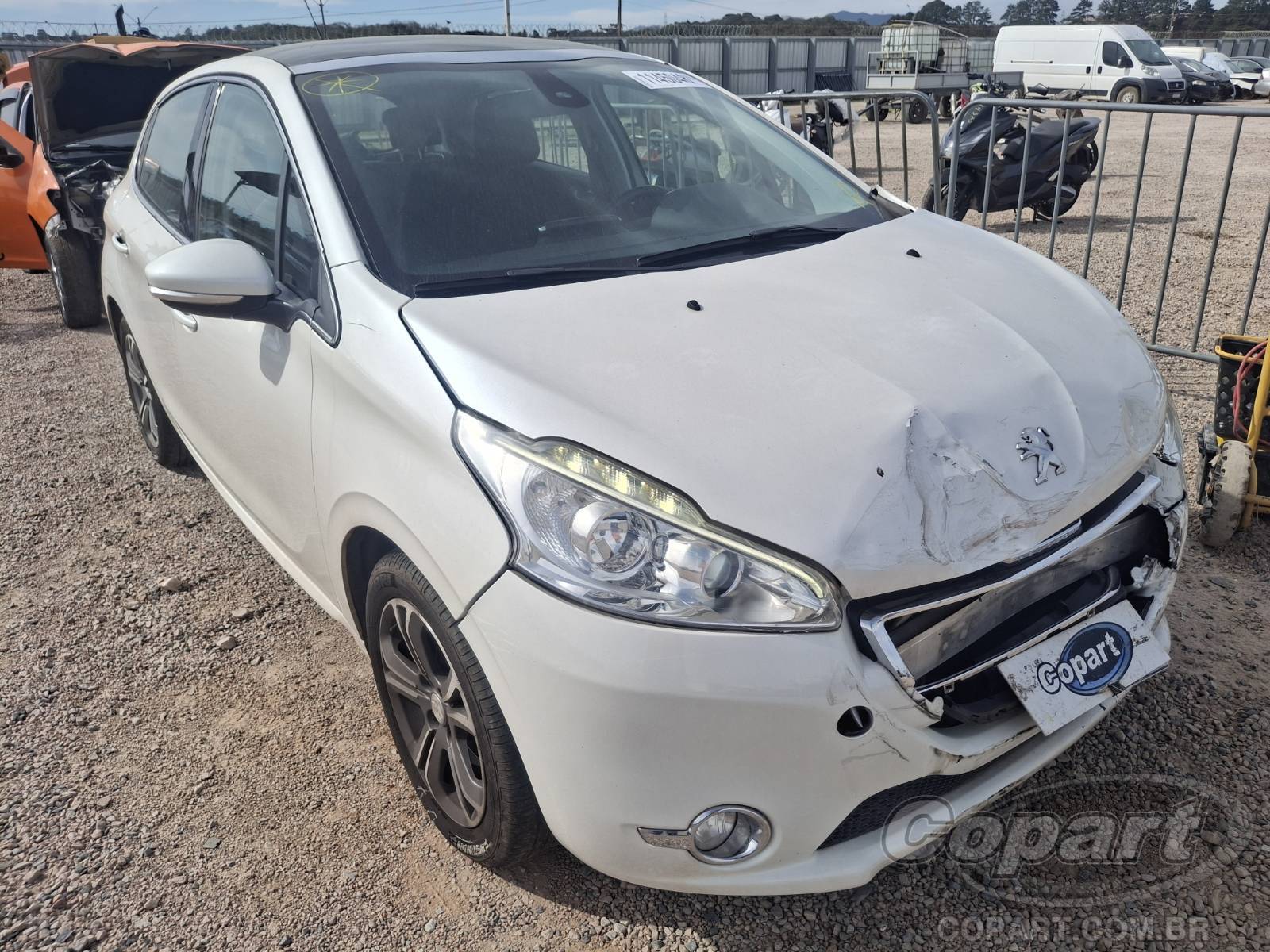 2014 PEUGEOT 208