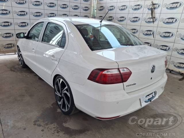 2021 VOLKSWAGEN VOYAGE 