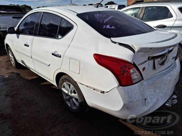 2014 NISSAN VERSA 
