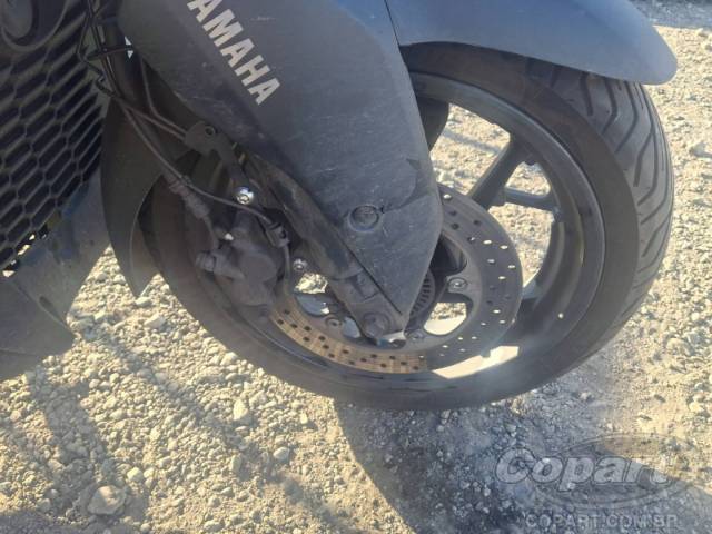 2025 YAMAHA XMAX 