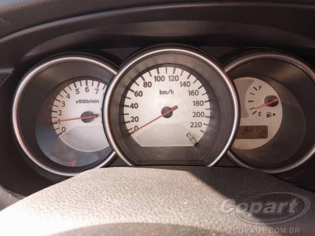 2013 NISSAN LIVINA 