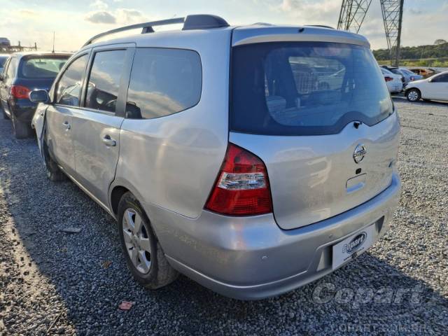 2010 NISSAN GRAND LIVINA 