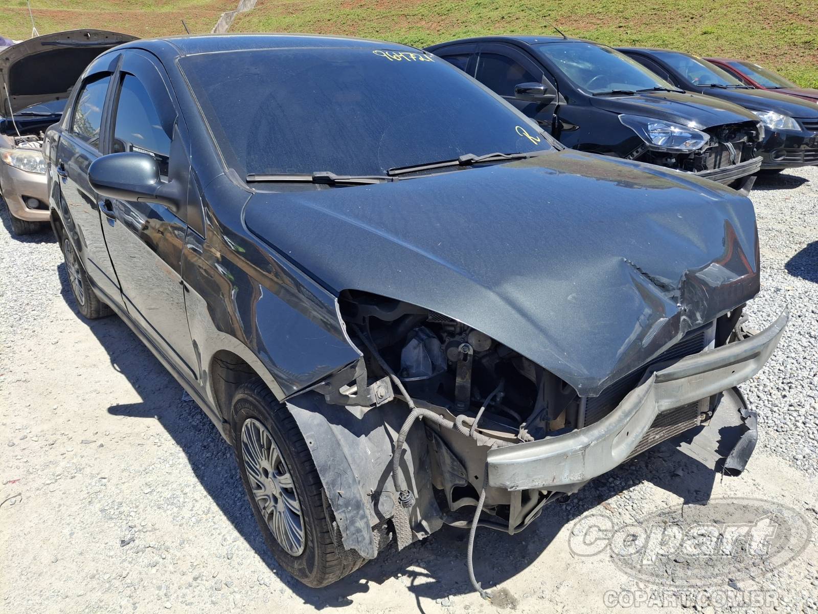 Veículo Fiat Grand Siena Fiat Grand Siena Attractive 1.4 Evo 2014 Médio Dano Frontal 2014 em leilão