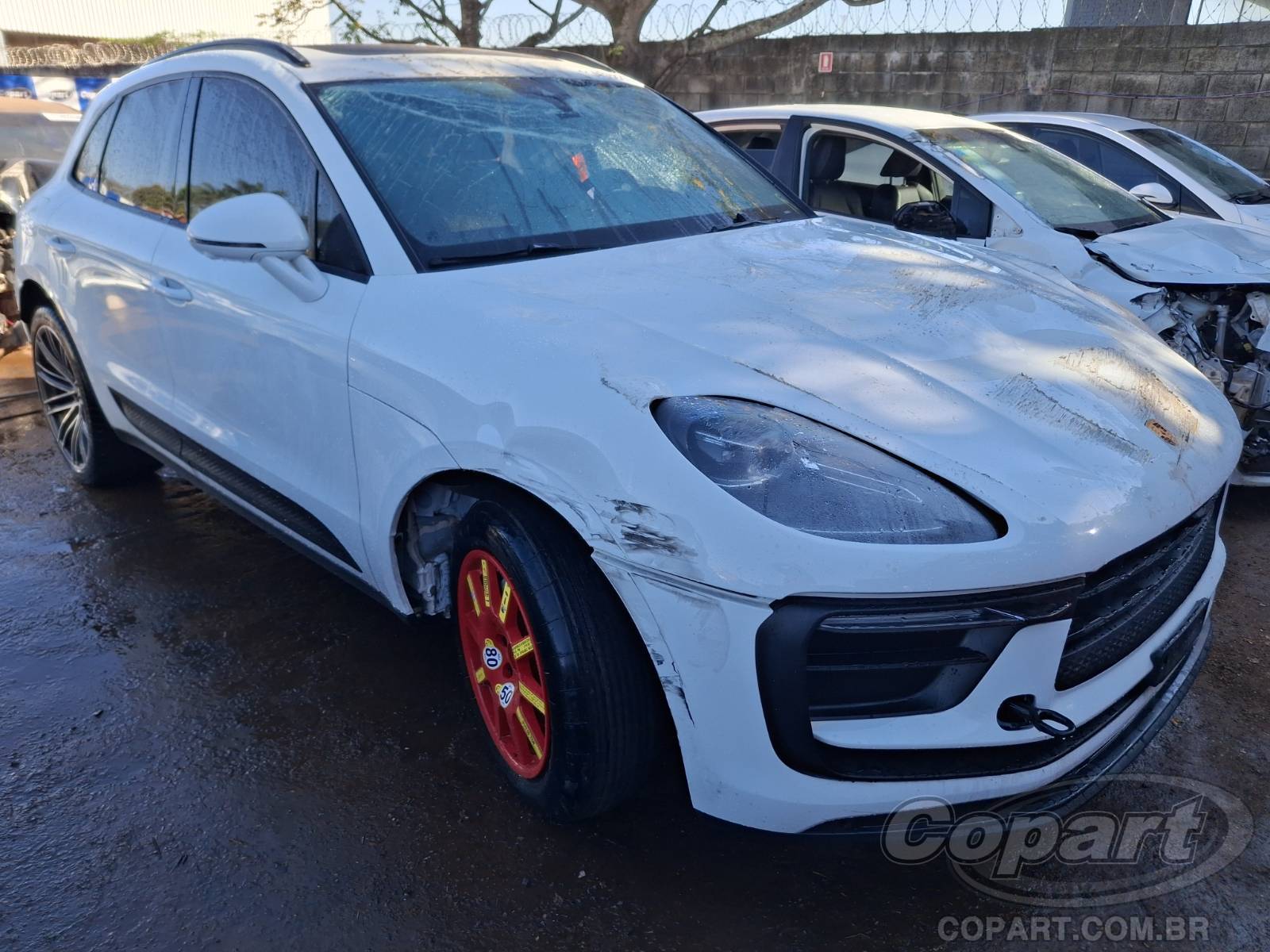 2024 PORSCHE MACAN