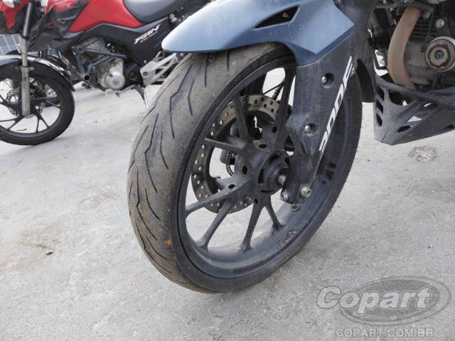 2025 HONDA CB 300F 