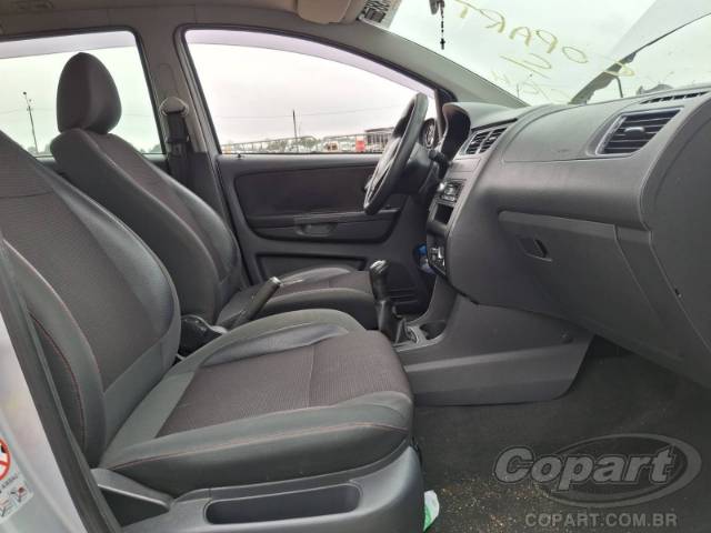 2011 VOLKSWAGEN FOX 