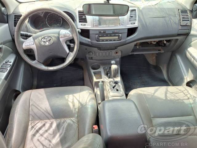 2015 TOYOTA HILUX CD 