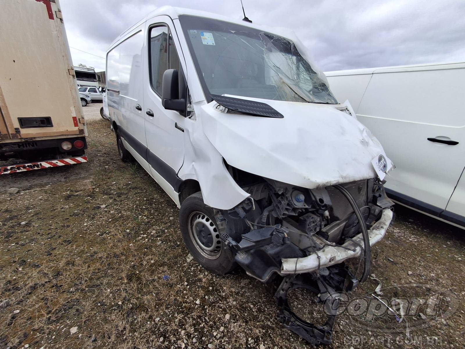 Mercedes Benz Sprinter Furgao 314 CDI Street 2.2 BiTurbo 2020 Médio Dano