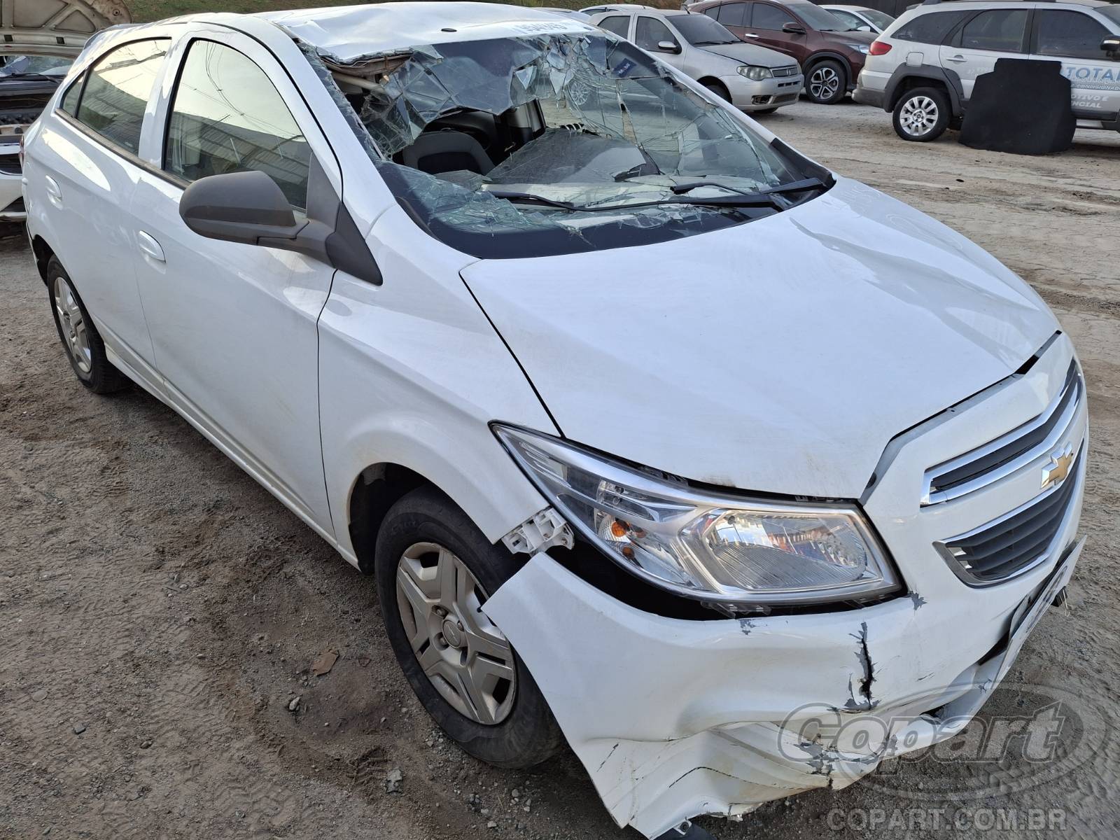 Chevrolet Onix LT 1.0 SPE 2015 Colisão Média Monta