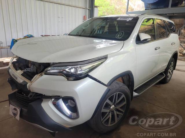 2017 TOYOTA HILUX SW4 