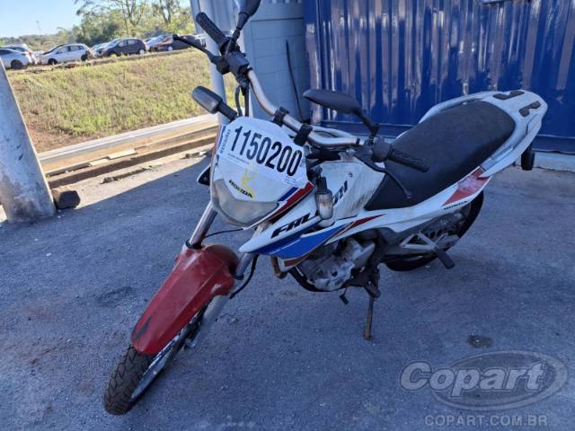 2015 HONDA NX 400I 