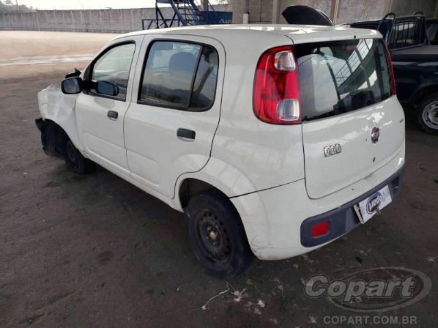 2015 FIAT UNO 