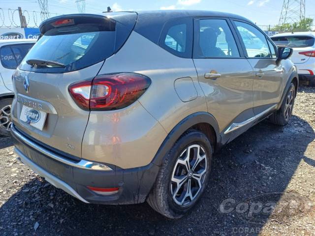 2022 RENAULT CAPTUR 