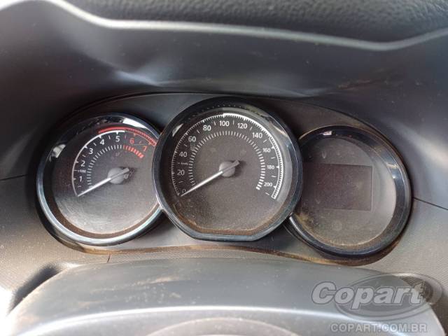 2019 RENAULT DUSTER OROCH 