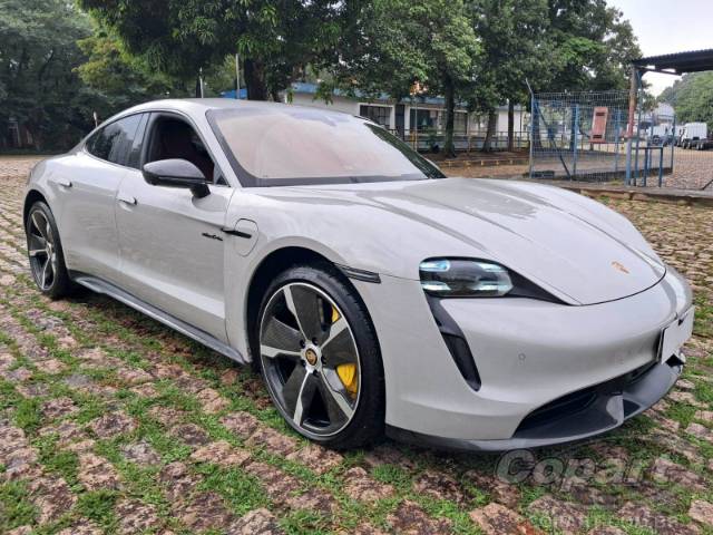 2021 PORSCHE TAYCAN 