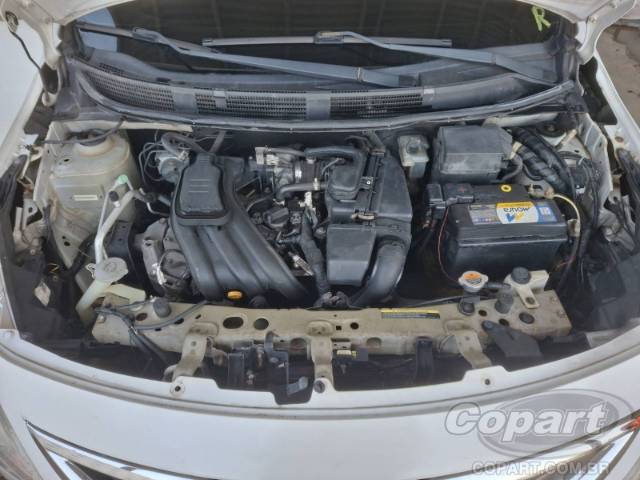 2017 NISSAN VERSA 