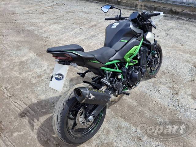 2026 KAWASAKI Z900 