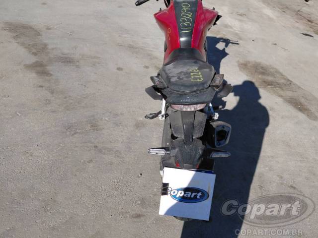 2025 HONDA CB 300F 