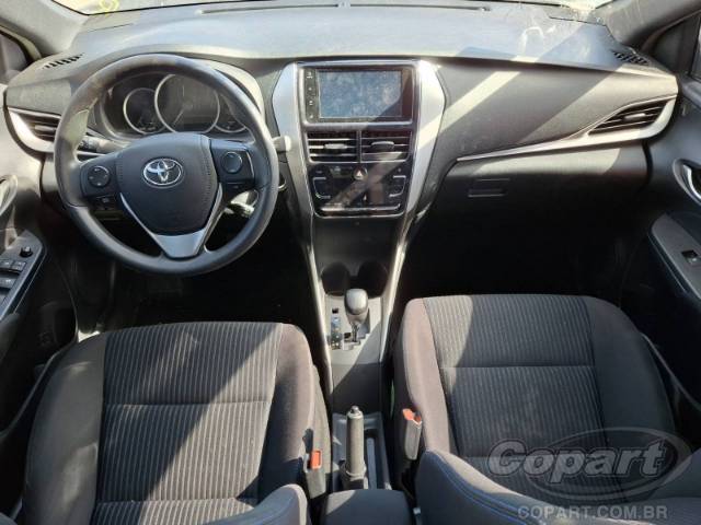 2022 TOYOTA YARIS 