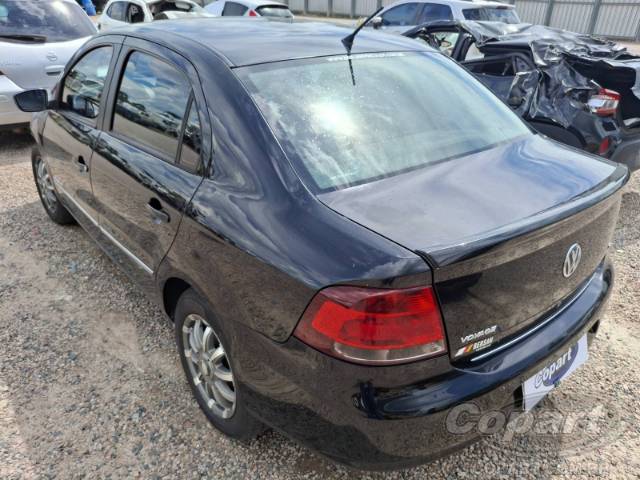 2011 VOLKSWAGEN VOYAGE 