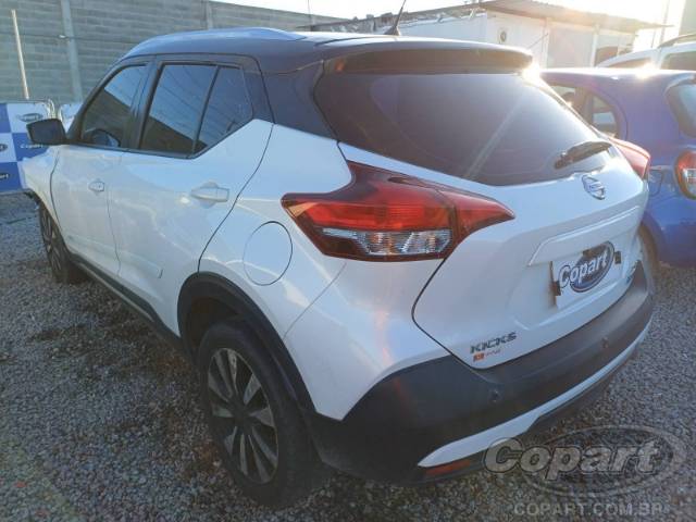 2018 NISSAN KICKS 
