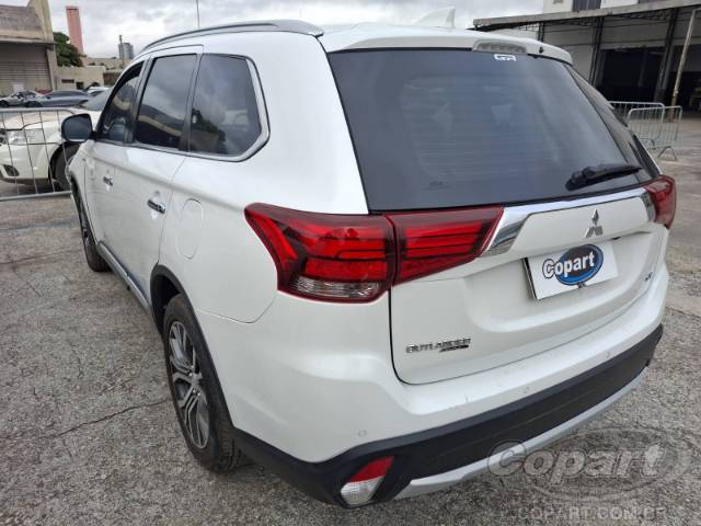 2018 MITSUBISHI OUTLANDER 
