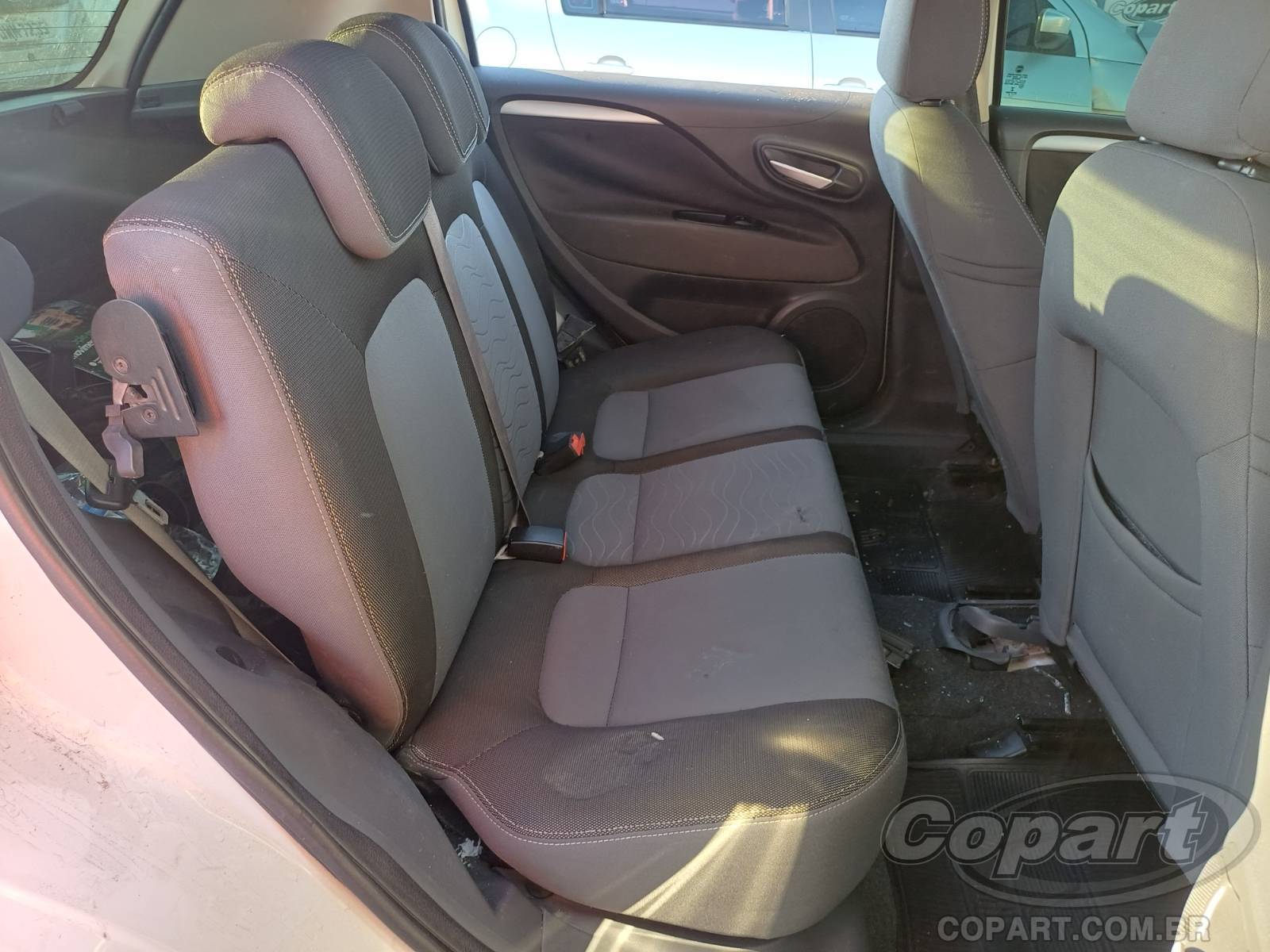 Foto 6 de 10: 2013 FIAT PUNTO