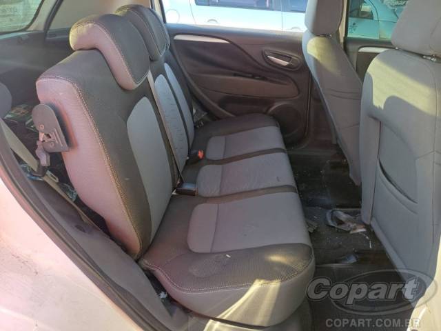 2013 FIAT PUNTO 